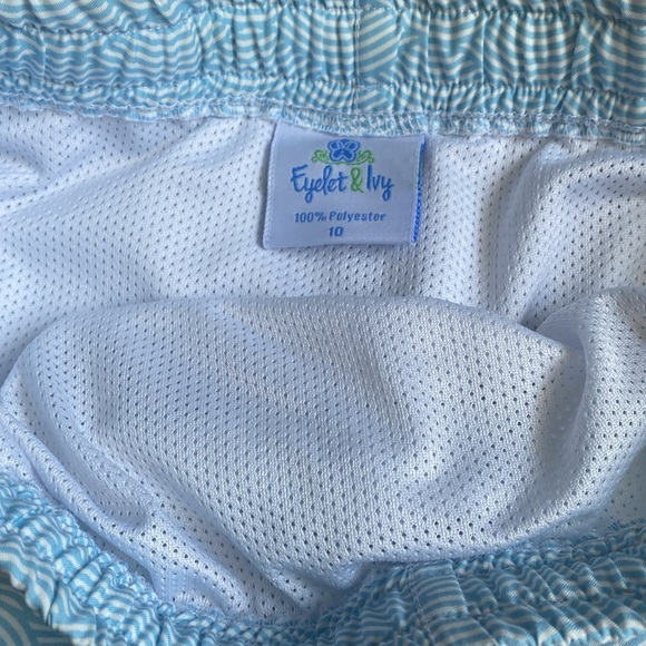 Eyelet & Ivy Swim Trunks - Picture 2 of 2